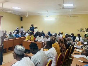 Le Comité national d’Approbation du Livre scolaire a livré son verdict : plus de la moitié des manuels examinés sont jugés inadaptés. 