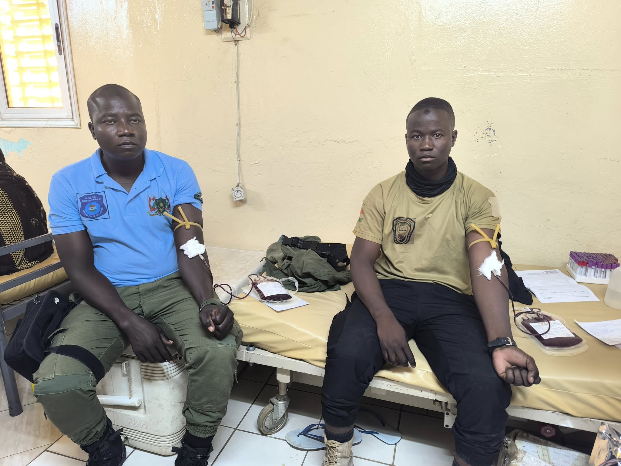Face aux pénuries de produits sanguins, la Ville de Niamey mobilise ses agents pour une collecte de sang inédite.