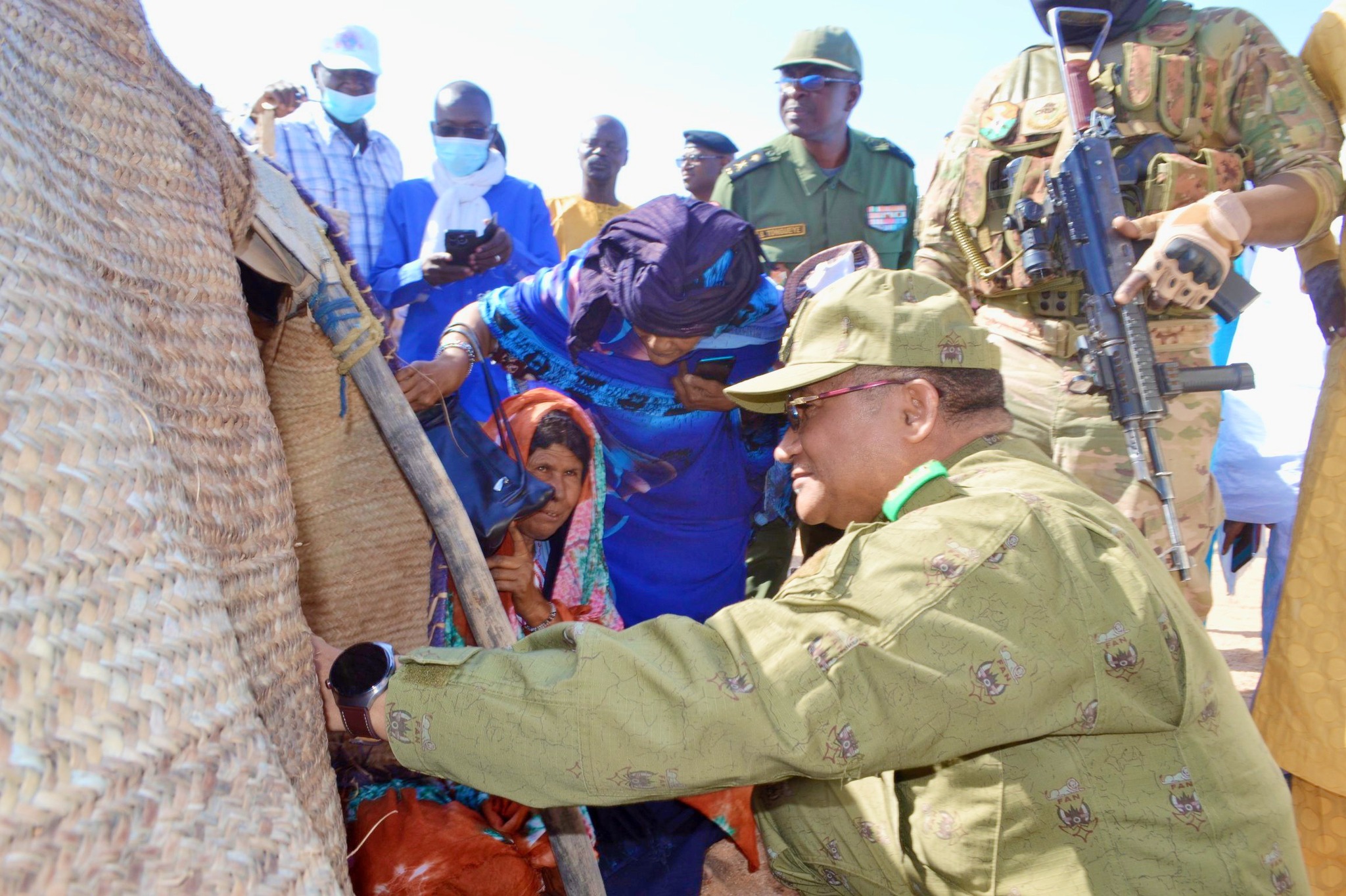 Le Général Ibra Boulama Issa a visité les sites où sont en cours les préparatifs de la Cure salée à Ingall. Ce rendez-vous culturel et pastoral emblématique du Sahara nigérien s’annonce comme un carrefour de résilience, d’économie et de mémoire.
