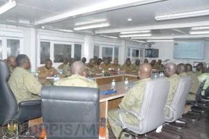 Le Ministre d’État, Ministre de la Défense du Niger, le Général Salifou Mody, a visité le Poste de Commandement de la Force Unifiée de l’AES,