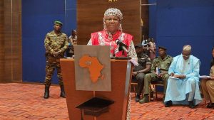 La Ville de Niamey a clôturé la première édition du Festival Scolaire National, couplée à la 14ᵉ Journée de l’Excellence et du Mérite, en présence des plus hautes autorités. Ainsi, les meilleurs élèves des examens nationaux ont été récompensés, valorisant le travail, l’inclusion et la discipline