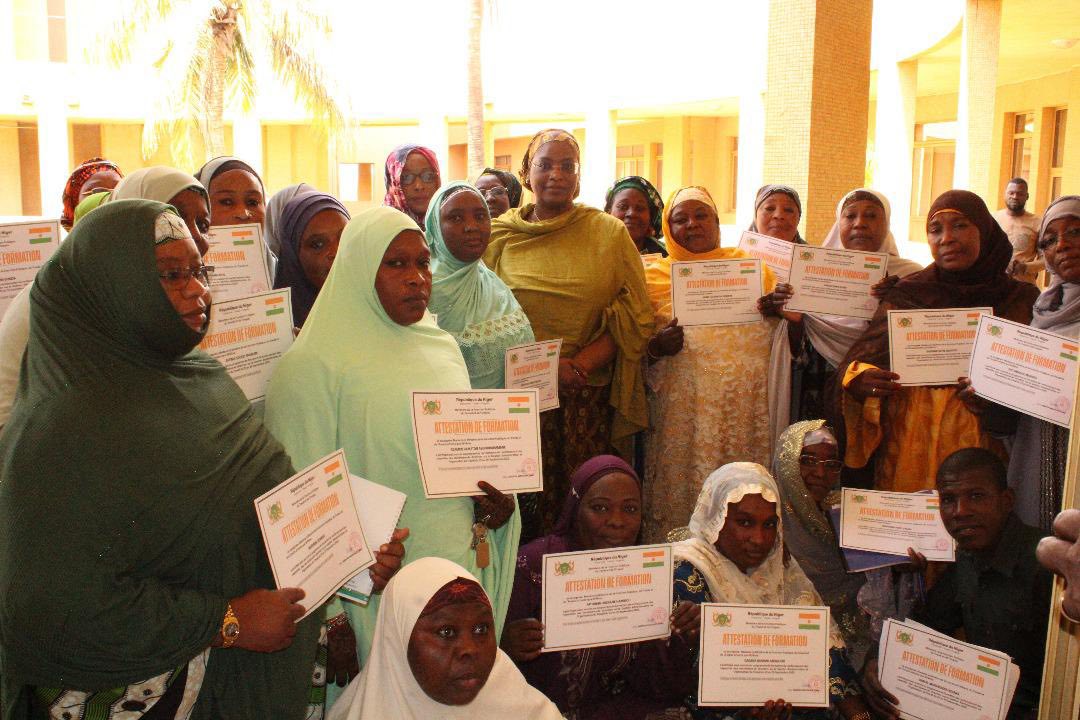 Niger : La Ministre Tondi honore les secrétaires de direction