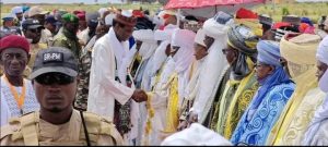 À Tahoua, le Premier Ministre lance la Conférence nationale des cadres territoriaux pour refonder l’administration publique du Niger. Une mobilisation populaire et institutionnelle inédite.