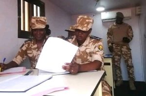 La Police nationale du Burkina Faso a inauguré son premier commissariat mobile à Nagrin. Une innovation sécuritaire portée par le président Ibrahim Traoré pour rapprocher les services de l’État des citoyens.