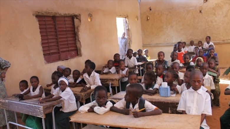 Le gouvernement nigérien annonce une rentrée scolaire 2025-2026 pour 2 988 890 élèves dès le 1ᵉʳ octobre, avec des préparatifs avancés, une mobilisation nationale et un appel à garantir une éducation de qualité pour tous.
