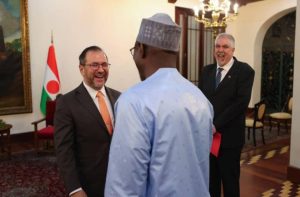 Diplomatie Sud-Sud  : Coopération entre le  Niger et Venezuela, Yaou Sangaré Bakary en visite officielle à Caracas pour renforcer les partenariats bilatéraux et célébrer 20 ans d’amitié.
