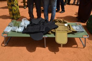 L'État du Niger finance sur fonds propres une dotation massive de la Police et de la Garde nationale. Camions, gilets, équipements : un pas vers plus d'efficacité.