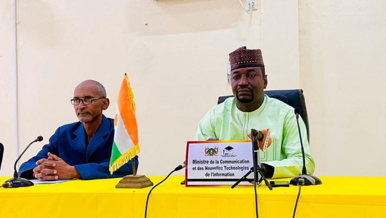 Niamey : Rentrée solennelle à l'ESSCOM. Le Ministre Adji Ali Salatou exhorte les étudiants à devenir "levier de développement national" et à contrer la désinformation. Enjeux et ambitions.