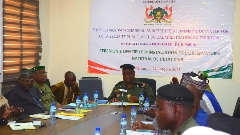 Le Niger a franchi un cap dans la réforme administrative avec la mise en place de l’Observatoire National de l’État Civil. Objectif : améliorer la collecte des données démographiques, réduire les retards bureaucratiques et soutenir une gouvernance fondée sur des statistiques fiables et inclusives.