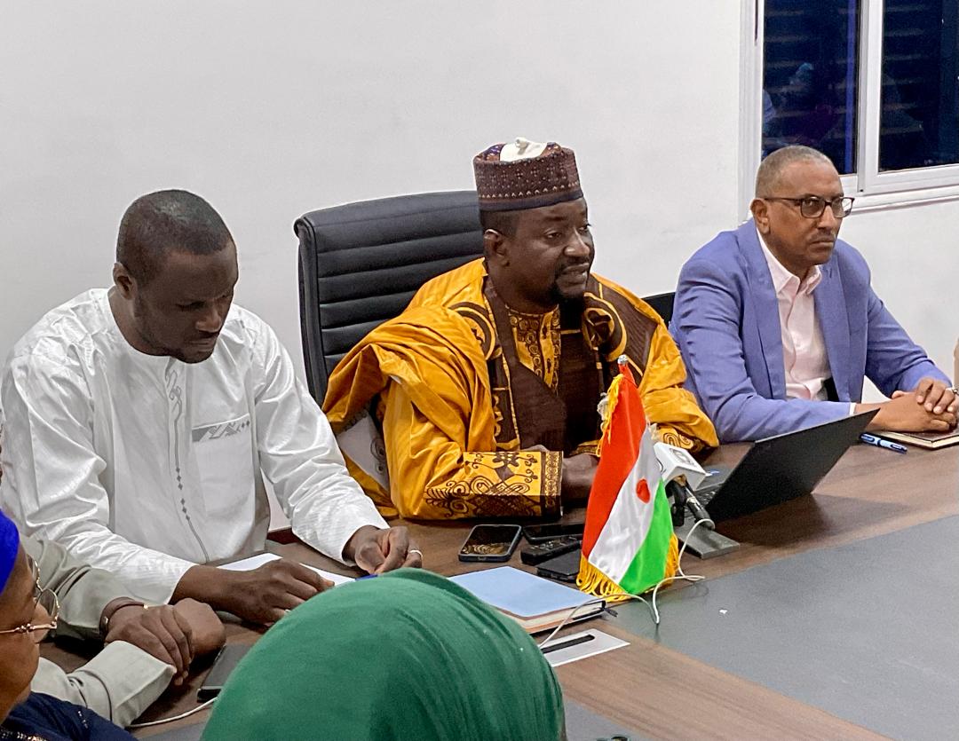 Le Niger lance deux comités pour structurer sa politique médiatique et lutter contre la désinformation en ligne.