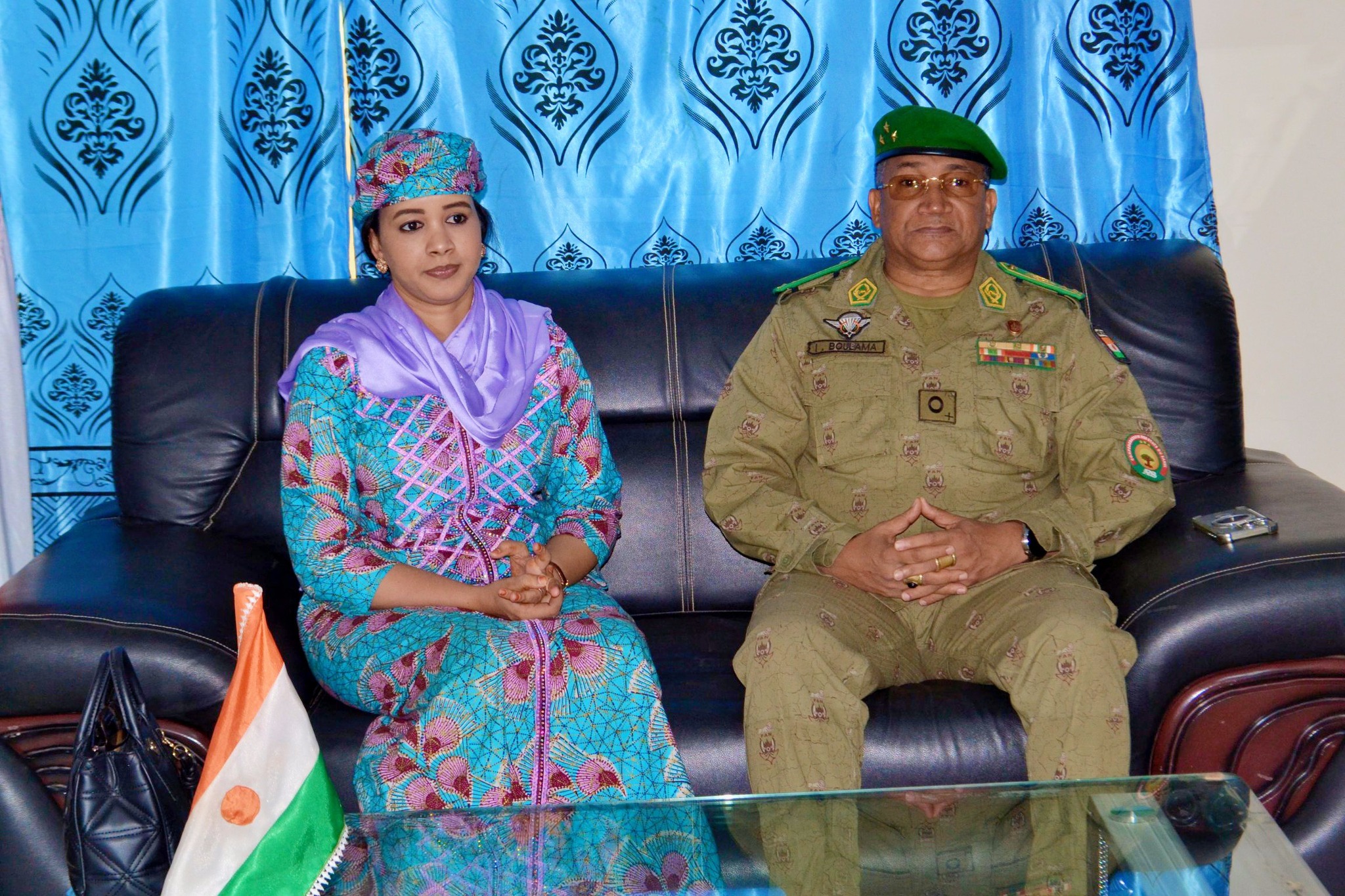 La ministre du Tourisme a effectué une visite de terrain à Agadez et Iférouane en vue de la 17ᵉ édition du Festival de l’Aïr. Objectif : mobiliser les acteurs locaux autour d’une organisation exemplaire et promouvoir le tourisme durable dans le Nord nigérien.