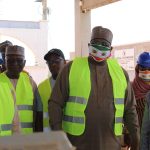 À Niamey, le ministre du Commerce visite sept sites industriels pour soutenir la production locale et renforcer la souveraineté économique du Niger.
