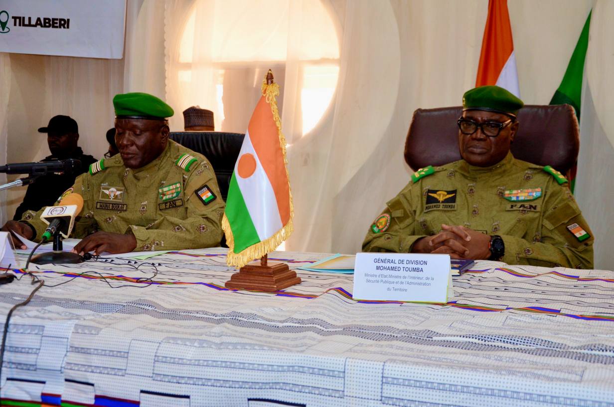 À Tillabéry, ONG et autorités croisent le fer pour refonder le Niger sur des bases souveraines. Place à l’action, fini les diagnostics creux.