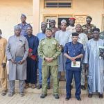 À Tahoua, plus d’un million d’habitants sont exposés à des pertes agricoles majeures. L’État mobilise semences, irrigation et génie rural pour relancer la campagne 2025-2026.