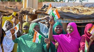 Tournée présidentielle au Niger : Tiani galvanise Dosso, Tahoua et Agadez dans une mobilisation historique pour la sécurité, l’unité et la souveraineté. La refondation s’ancre dans le terrain, et la tournée se poursuit.