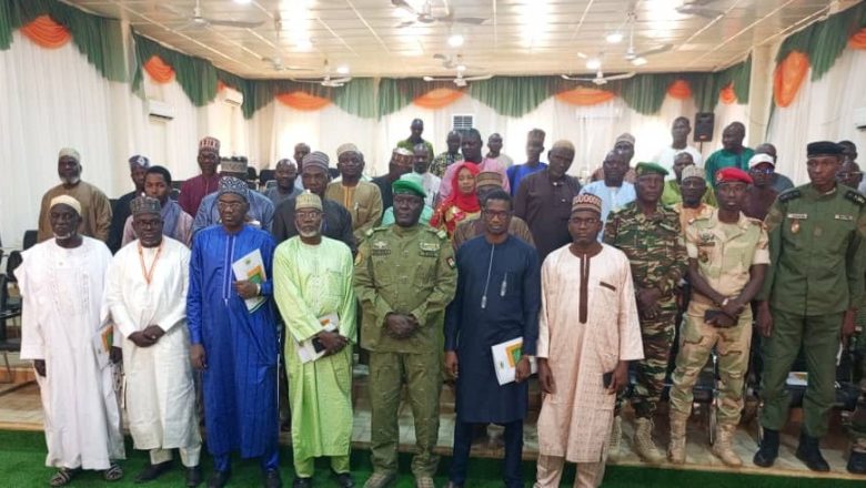 Le gouverneur de Tillabéri installe le comité régional du recensement 2025 pour renforcer la planification territoriale dans un contexte de crise sécuritaire et démographique.