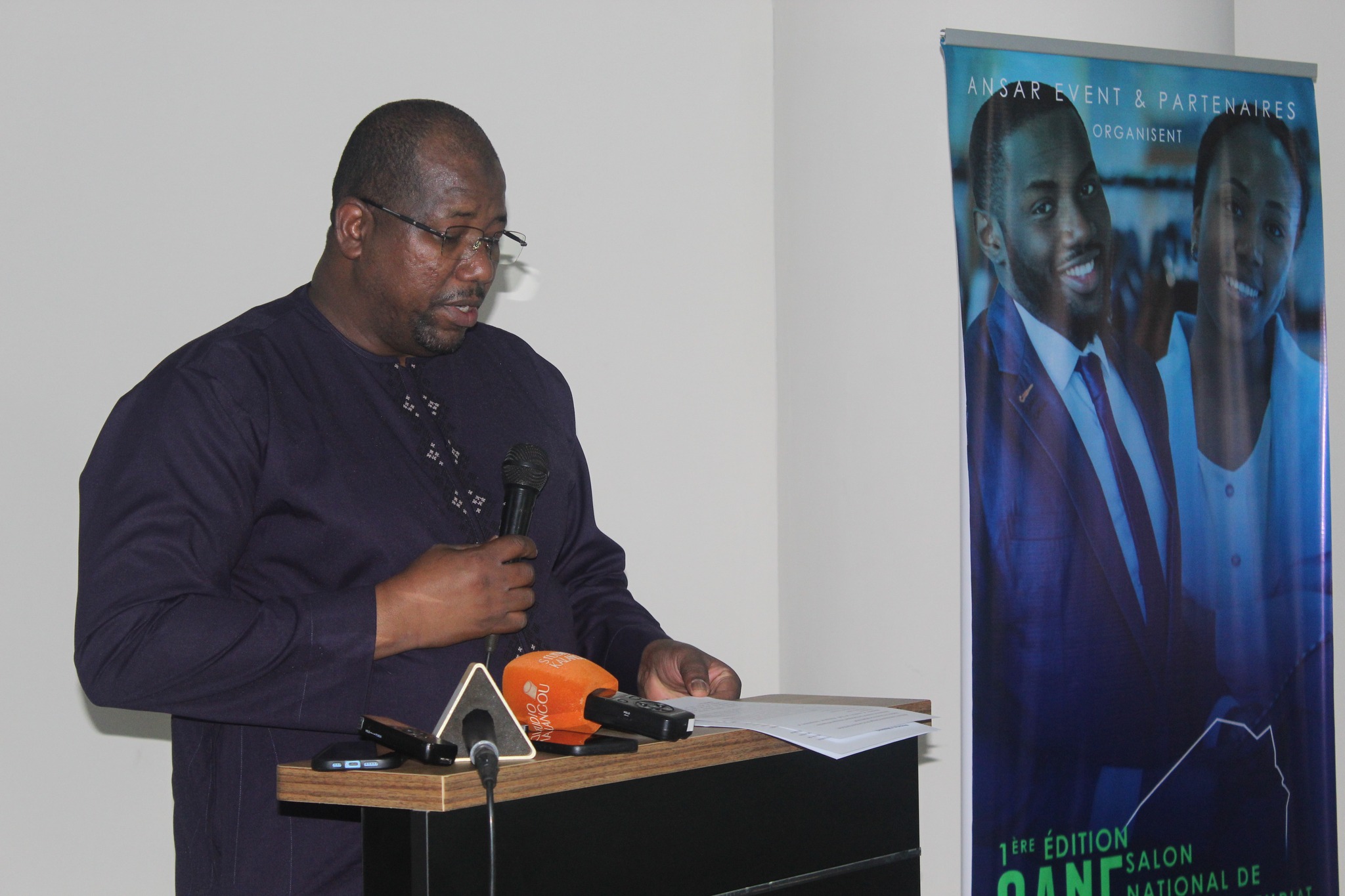 Le Salon National de l’Entrepreneuriat (SANE 2025) a été lancé à Niamey sous l’égide du ministre du Commerce. Quatre jours d’échanges, d’innovations et de partenariats pour propulser l’initiative privée au cœur de l’économie nigérienne.