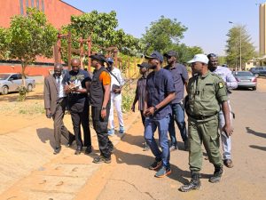 Le Colonel Garanké inspecte les chantiers urbains à Niamey et appelle à l’engagement citoyen pour une capitale moderne et solidaire.