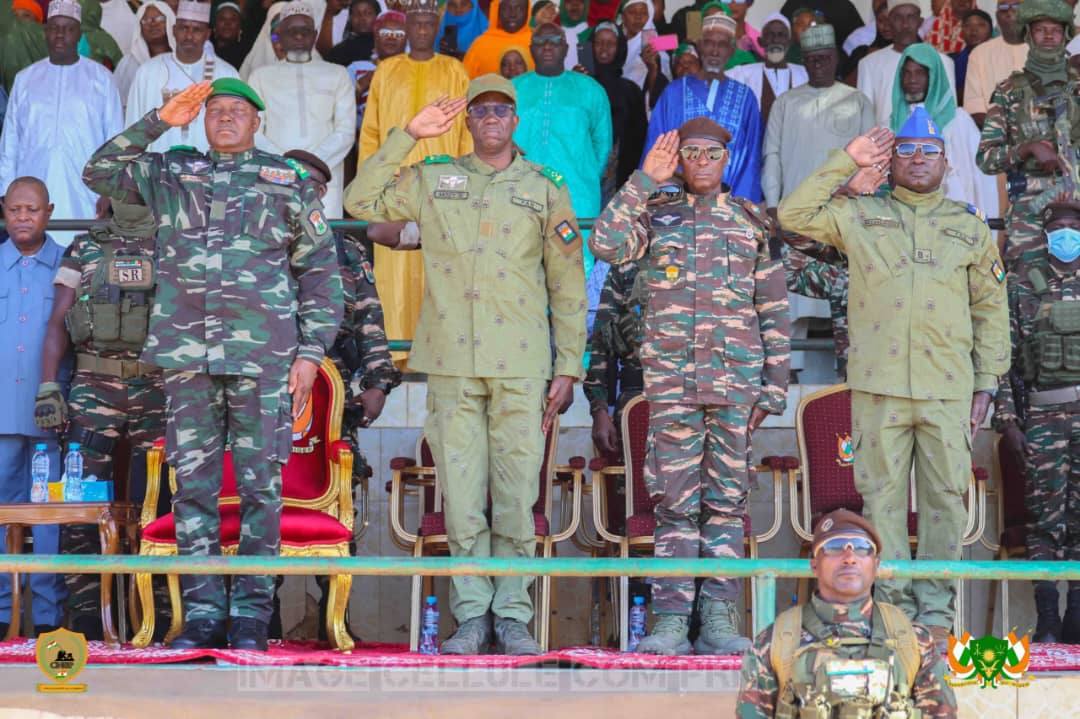 Le Président Tiani s’adresse aux populations de Dosso lors de sa visite historique dans la région , appelant à l’unité, à la paix et à l’accompagnement du processus de refondation nationale.