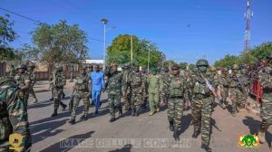 Le Président Tiani s’adresse aux populations de Dosso lors de sa visite historique dans la région , appelant à l’unité, à la paix et à l’accompagnement du processus de refondation nationale.