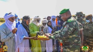 Tournée présidentielle au Niger : Tiani galvanise Dosso, Tahoua et Agadez dans une mobilisation historique pour la sécurité, l’unité et la souveraineté. La refondation s’ancre dans le terrain, et la tournée se poursuit.