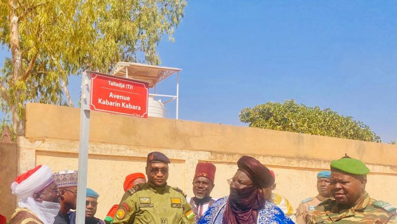 Niamey : La capitale nigérienne baptise trois artères stratégiques (Boulevard Akazama, Rue Taguimba Bouzou, Avenue Kabrin Kabran) pour consolider l'identité urbaine et la mémoire collective.