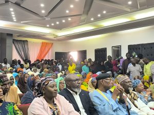 Niamey adopte son budget 2026 et mobilise ses forces pour accueillir le Président Tiani, marquant une journée stratégique entre gouvernance locale et unité nationale.