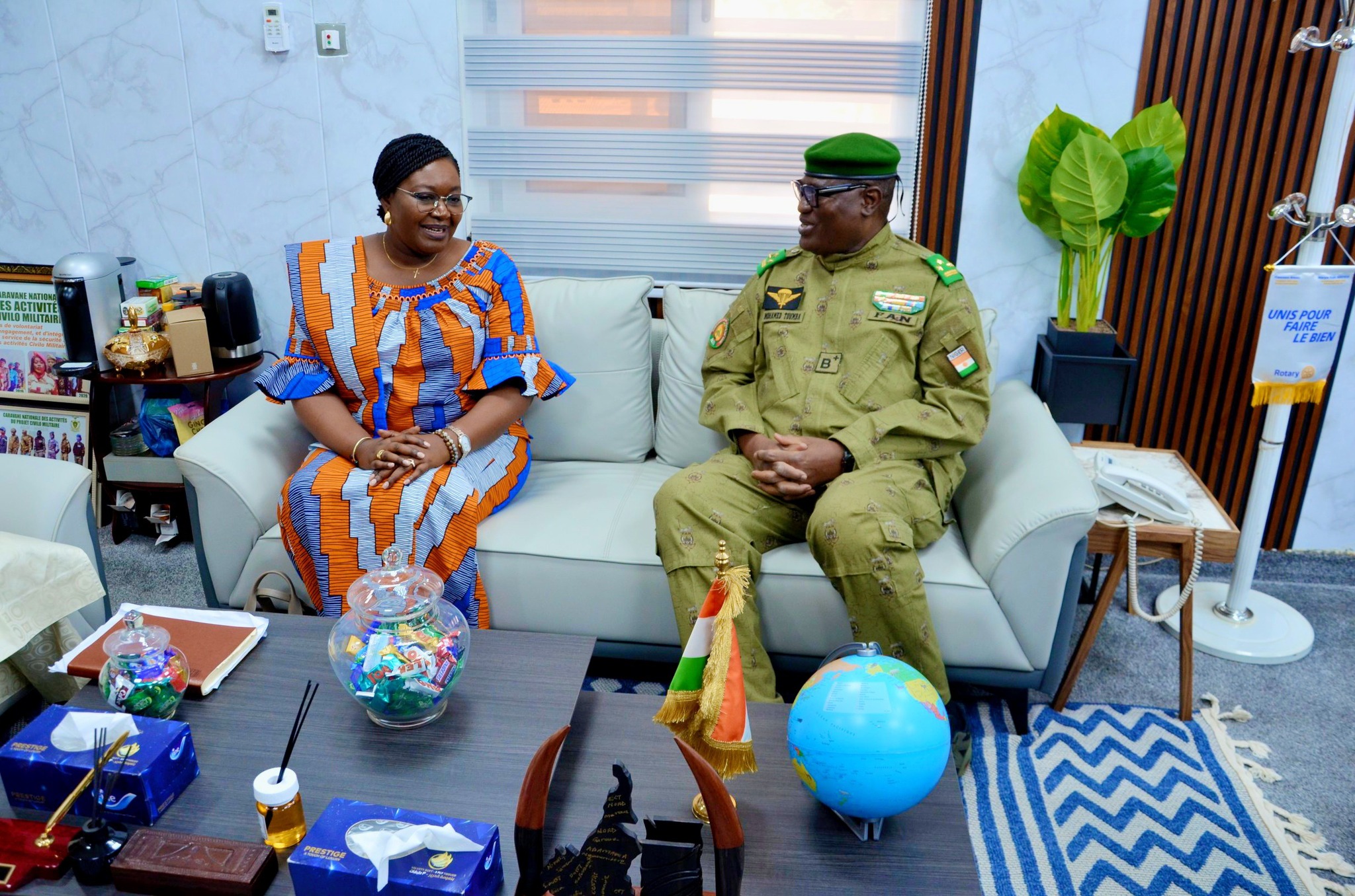 Niger-Tchad : Le Général Toumba reçoit la Ministre tchadienne du Pétrole à Niamey. Une rencontre clé pour l'intégration économique et la sécurité énergétique du Sahel.