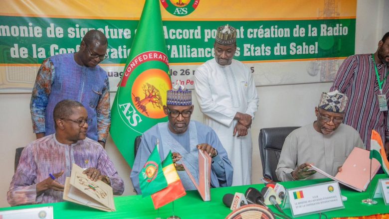 Ouagadougou : L'AES crée sa radio confédérale "Daandè Liptako" (La Voix du Liptako). Objectif : devenir le porte-voix officiel et contrer la "guerre informationnelle" dans le Sahel.