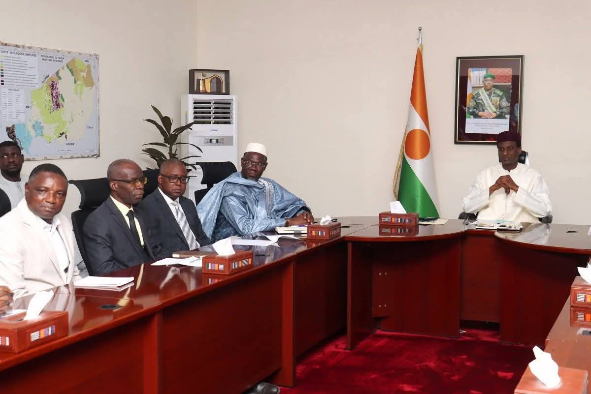 Le Premier ministre nigérien et la BAD s’accordent sur une feuille de route pour lancer un ambitieux projet agro-industriel à Maradi dès 2027, symbole d’un partenariat renforcé.