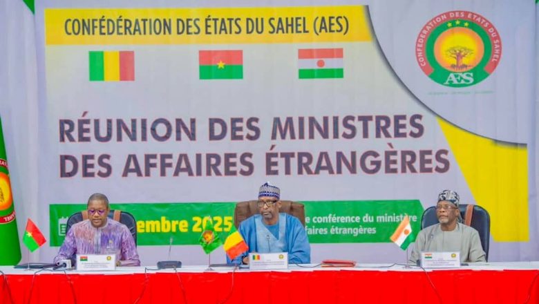 Sommet AES : Les Ministres des Affaires étrangères valident la feuille de route du 2ᵉ sommet. Avancées sur la Force conjointe, la future banque (BCID-AES) et le projet de monnaie commune.