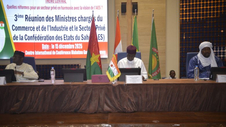 À Niamey, l'AES lance sa 3e réunion ministérielle et sa 1ère foire commerciale. Objectif : booster le « Made in AES » et consolider la souveraineté économique du Burkina, du Mali et du Niger.