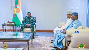 À l’issue de l’audience, des sources proches du dossier évoquent des discussions avancées sur des accords bilatéraux de coopération judiciaire et d’extradition que les deux États (ou pays) pourraient annoncer dans les prochains mois.