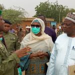 À Tahoua, le gouverneur inspecte les sites d'hébergement et l'abattoir régional pour le Sabre National 2025. Hygiène, confort et hospitalité sont au rendez-vous pour accueillir les délégations du Niger dès le 19 décembre.