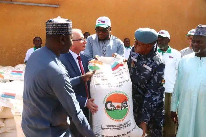 Coopération Niger-Russie : Don de 20 000 tonnes d&rsquo;engrais à Niamey