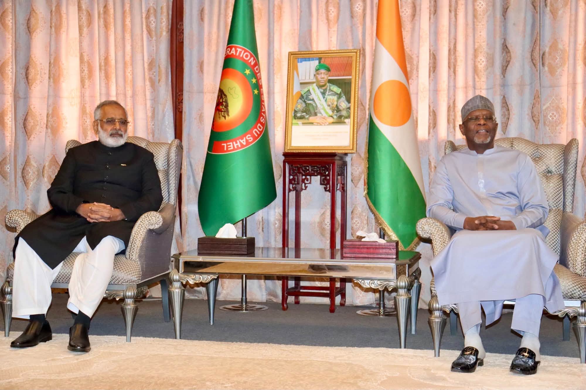 Niger : Bakary Yaou Sangaré reçoit le Pakistan et le HCR